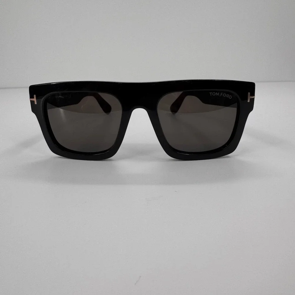 Tom Ford Fausto TF711 01A Black Square Sunglasses Rose Gold T Logo Italy 53mm